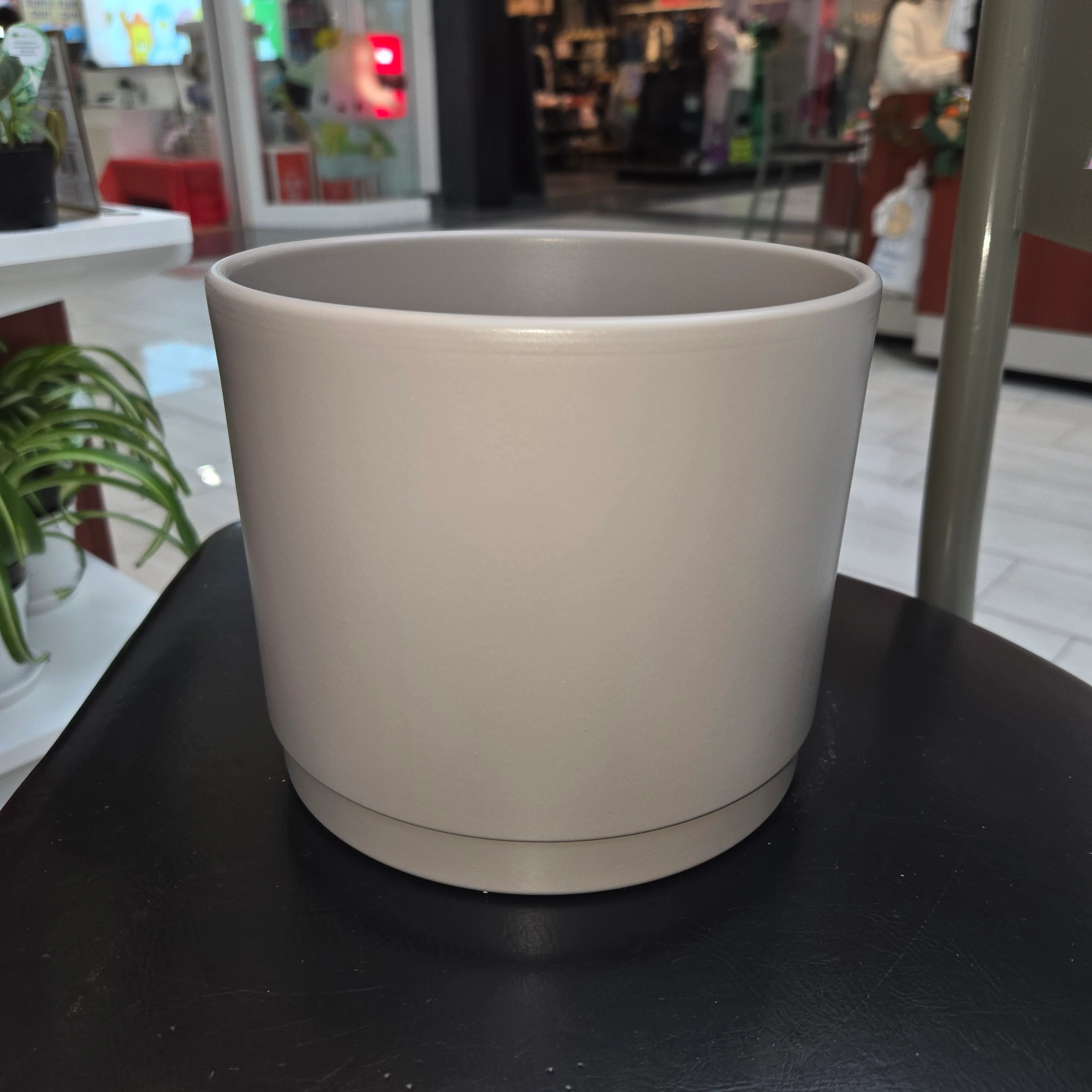 Plant Pots - Image 9